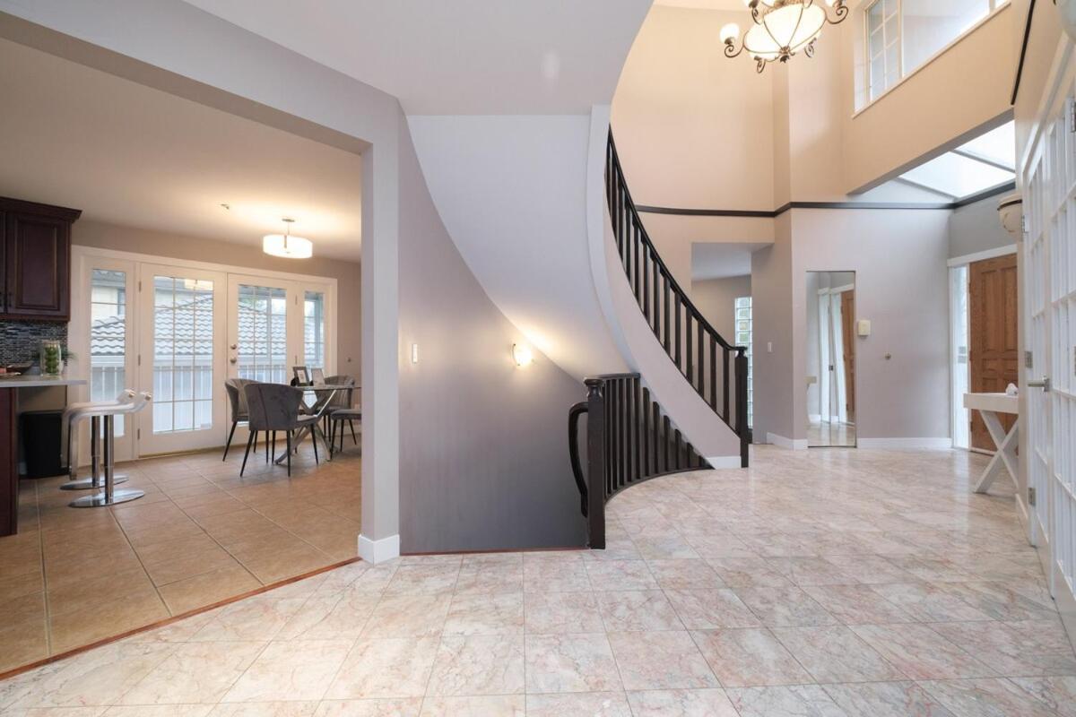 Spacious 4Br W Ensuites Mins To Downtown Yvr Ubc Vancouver Eksteriør billede