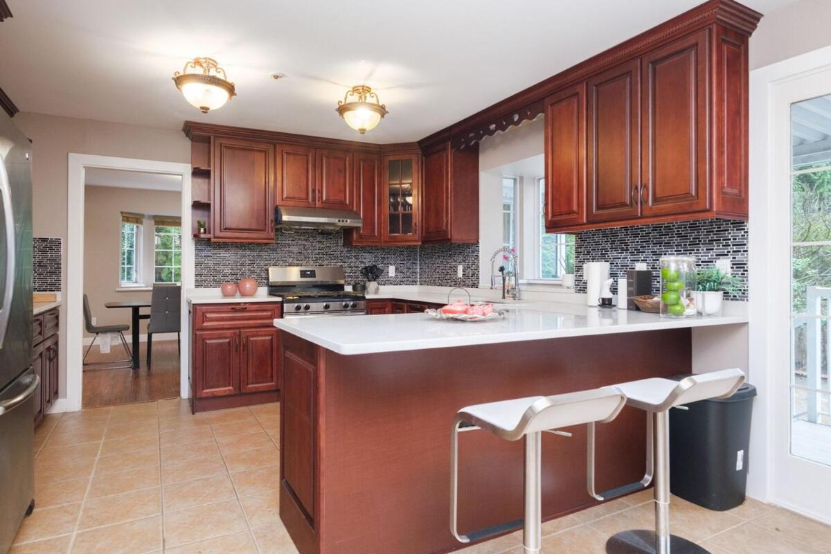Spacious 4Br W Ensuites Mins To Downtown Yvr Ubc Vancouver Eksteriør billede