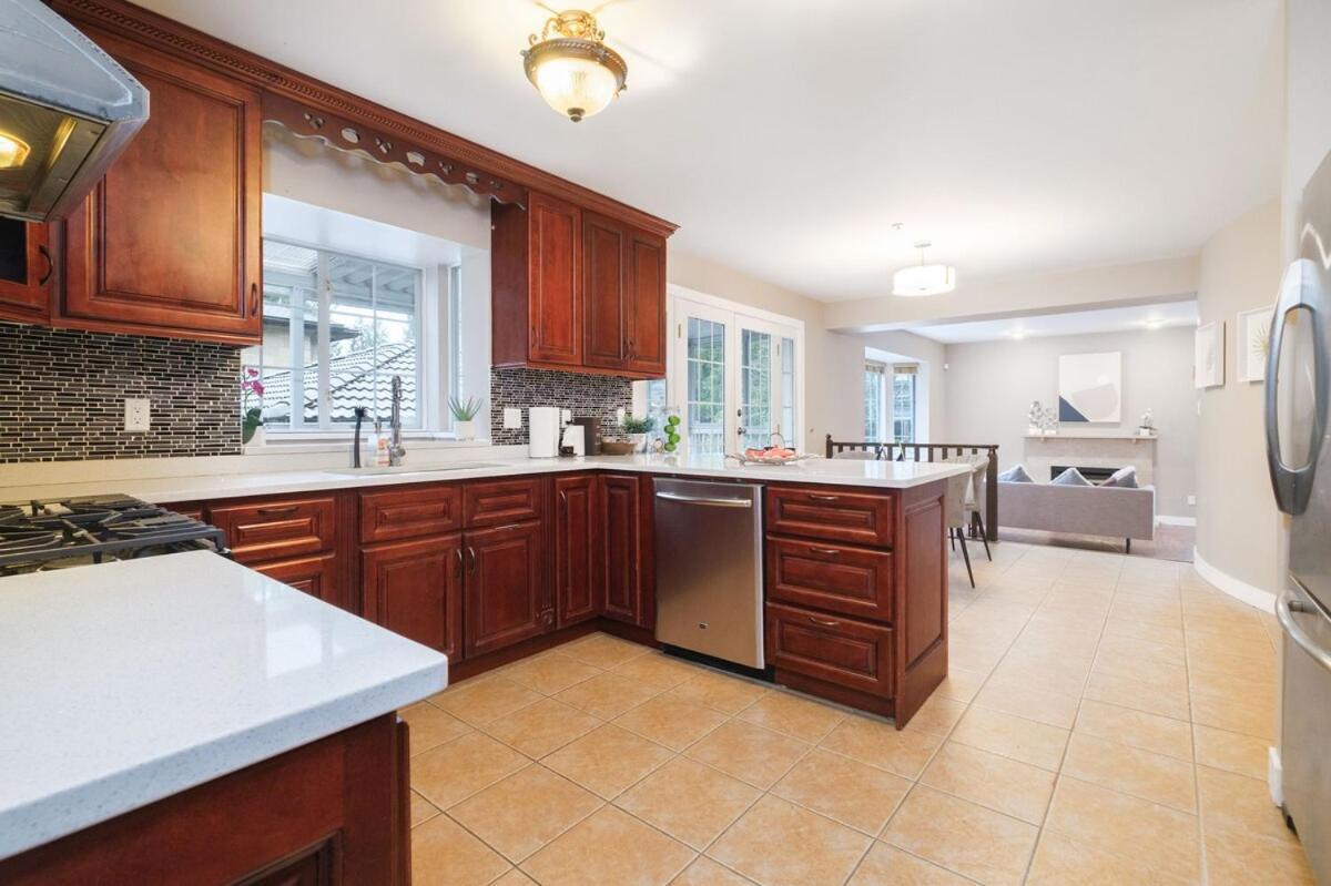 Spacious 4Br W Ensuites Mins To Downtown Yvr Ubc Vancouver Eksteriør billede