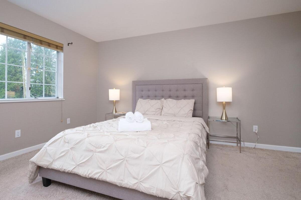 Spacious 4Br W Ensuites Mins To Downtown Yvr Ubc Vancouver Eksteriør billede